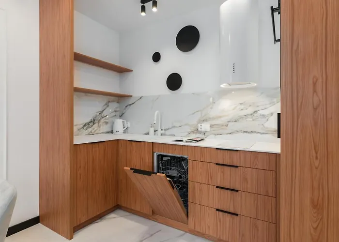 Wilczak With Free Garage By Renters Poznan